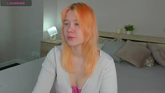 Snapshot of Amy_Kimberlly chatting on 6, 2, 2026 Amy Kimberlly online show from 6, 2, 2026