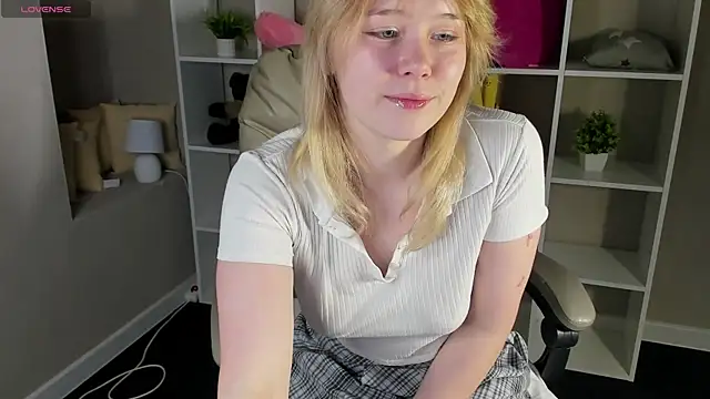 Snapshot of Amy_Kimberlly chatting on 15, 9, 2025 Amy Kimberlly online show from 15, 9, 2025