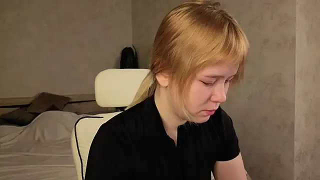 Snapshot of Amy_Kimberlly chatting on 15, 11, 2025 Amy Kimberlly online show from 15, 11, 2025