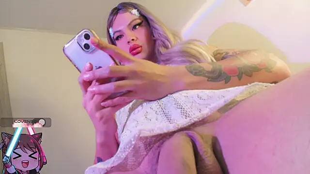 REBECA VALENTINE online show from 6, 2, 2026