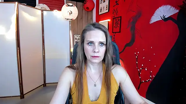 EmiliaBedy online show from 16, 9, 2025