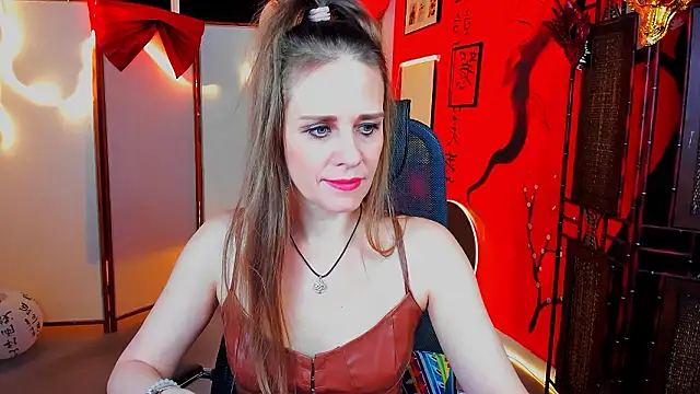 EmiliaBedy online show from 4, 2, 2026