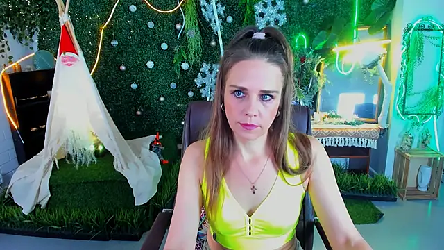 EmiliaBedy online show from 18, 12, 2025