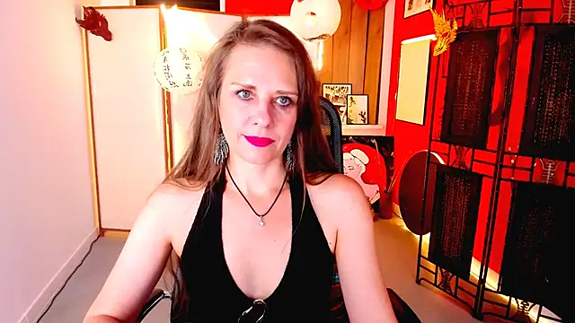 EmiliaBedy online show from 10, 6, 2026