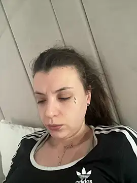 bunnythetailor online show from 20, 5, 2026
