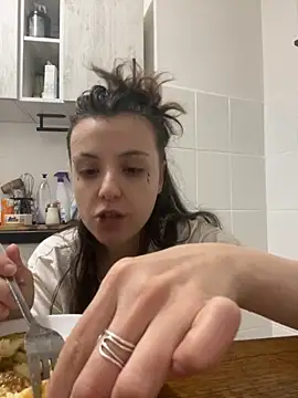 bunnythetailor online show from 18, 11, 2025