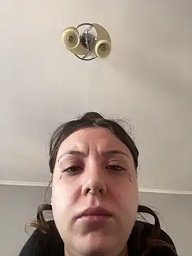 bunnythetailor online show from 25, 2, 2025