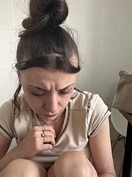 bunnythetailor online show from 19, 2, 2025