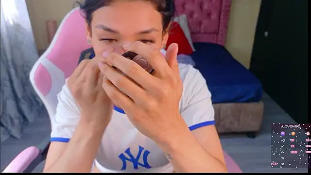 Snapshot of Sofii_cutee chatting on 7, 1, 2026 Sofii cutee online show from 7, 1, 2026