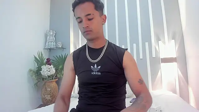 Nikki and Mayk online show from 18, 2, 2026