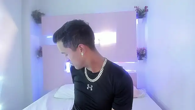 Nikki and Mayk online show from 24, 9, 2025