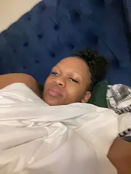 Boneca25 online show from 18, 11, 2025