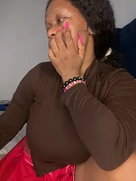 Boneca25 online show from 17, 12, 2025