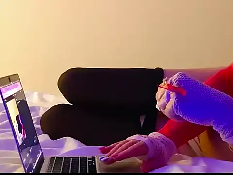 Cucked Sissy Bitch online show from 10, 2, 2026