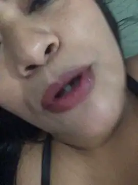 Snapshot of indiazinha69_ chatting on 23, 5, 2026 indiazinha69 online show from 23, 5, 2026