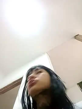 esmeralda06 online show from 18, 12, 2025