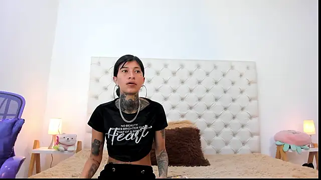 esmeralda06 online show from 9, 4, 2026