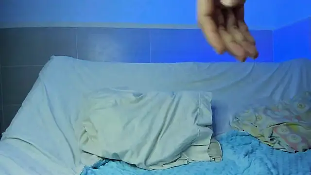 Ximena  1 online show from 8, 3, 2025