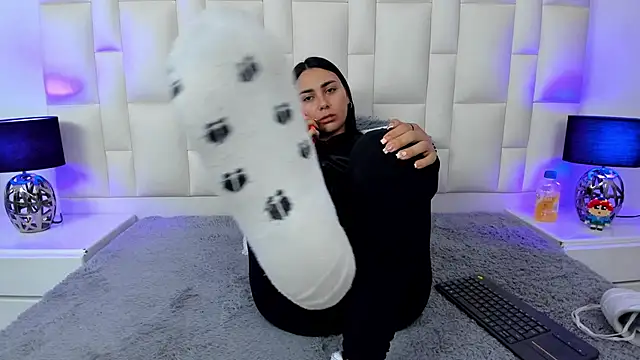 Ariana rouse online show from 24, 9, 2025