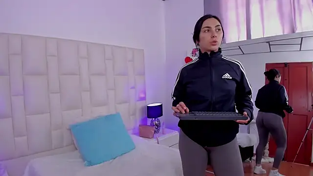 Ariana rouse online show from 18, 3, 2025