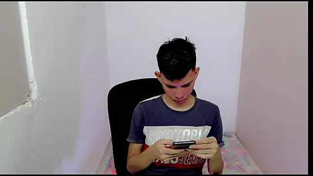 Snapshot of Alexxx_lov chatting on 26, 2, 2025 Alexxx lov online show from 26, 2, 2025