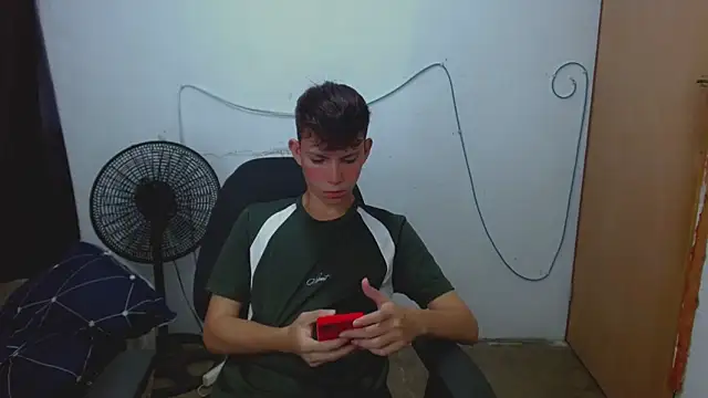 Alexxx lov online show from 10, 4, 2026