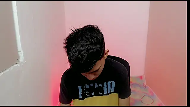 Snapshot of Alexxx_lov chatting on 20, 2, 2025 Alexxx lov online show from 20, 2, 2025