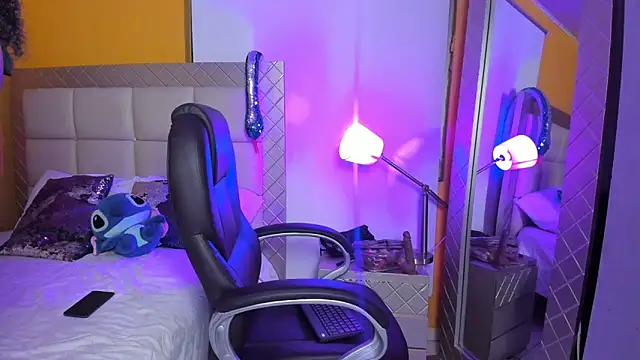 alice evanst online show from 8, 3, 2025