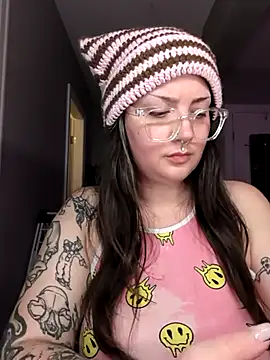 goblingirl888 online show from 10, 6, 2026