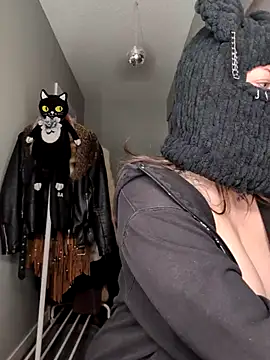 goblingirl888 online show from 30, 10, 2025