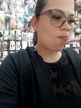 Vale Saenzz online show from 10, 3, 2026