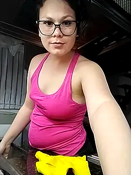 Vale Saenzz online show from 3, 3, 2025