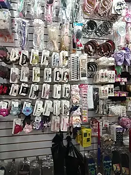 Vale Saenzz online show from 19, 12, 2025