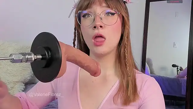 ValerieFlorez  online show from 20, 10, 2025