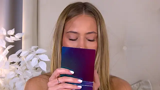 ur wet dreams online show from 28, 10, 2025