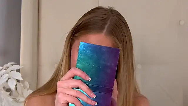 Snapshot of ur_wet_dreams chatting on 9, 2, 2026 ur wet dreams online show from 9, 2, 2026