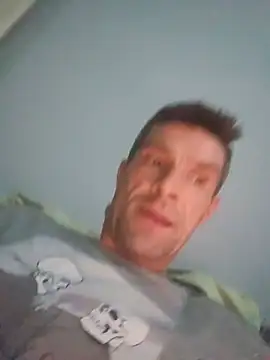 Snapshot of Schkodnik chatting on 2, 8, 2026 Schkodnik online show from 2, 8, 2026