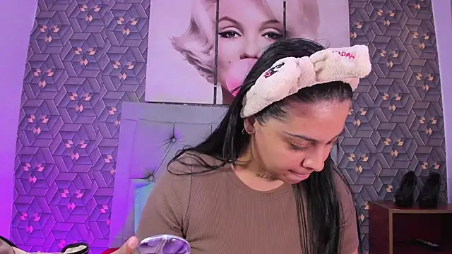 Emily rivera78 online show from 25, 2, 2026