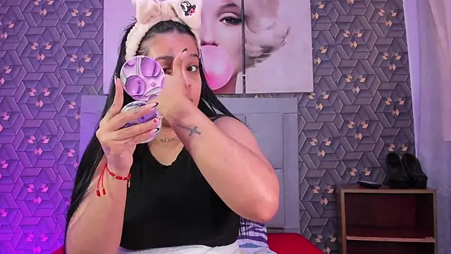 Emily rivera78 online show from 9, 2, 2026