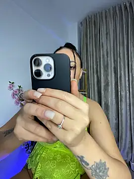 RaisaSalvi online show from 23, 11, 2025