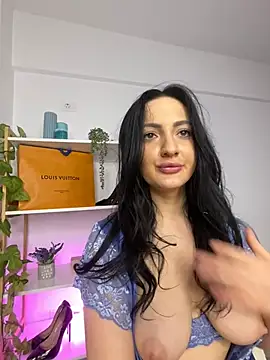 RaisaSalvi online show from 18, 3, 2025