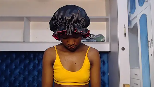 YoungDiva69 online show from 26, 10, 2025