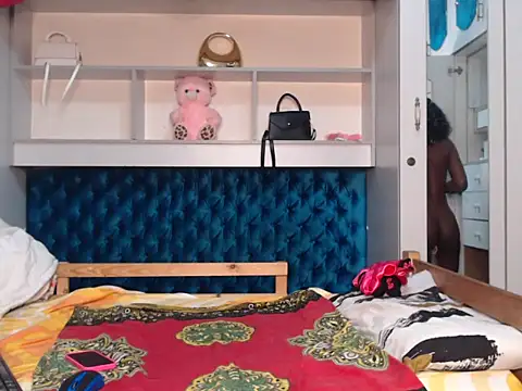 YoungDiva69 online show from 15, 4, 2026