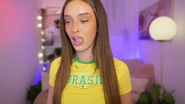 Clara Nia online show from 11, 1, 2026