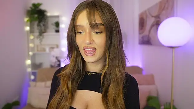 Snapshot of Clara_Nia chatting on 8, 2, 2026 Clara Nia online show from 8, 2, 2026