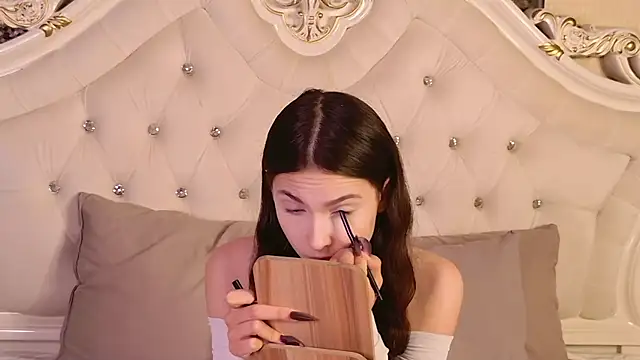 GIGI DAV online show from 22, 9, 2025