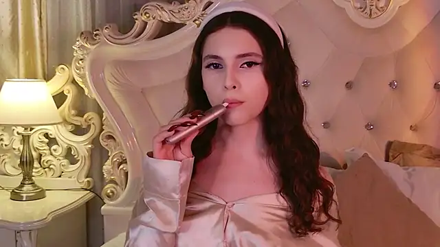 GIGI DAV online show from 10, 11, 2025