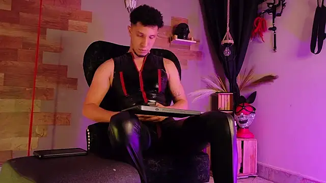 AngeloColleen online show from 30, 11, 2025