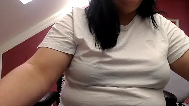 Wetandnaughtyxx online show from 4, 5, 2026