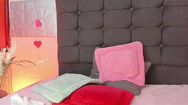 Snapshot of Alice_evans_lov chatting on 14, 2, 2025 Alice evans lov online show from 14, 2, 2025